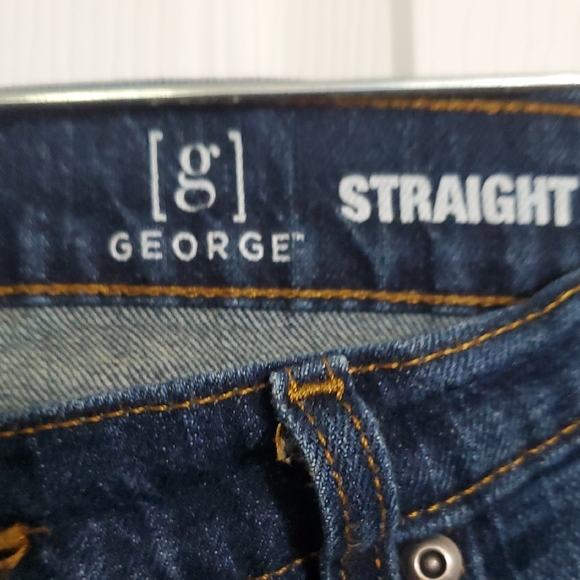 Men's Straight  Leg George Jeans - Picture 2 of 4